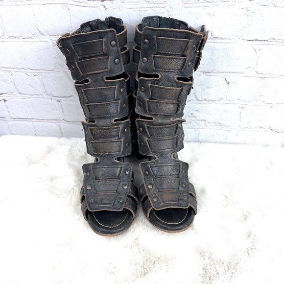 🚫SOLD!••|•FREEBIRD🦅 BY STEVEN•| 'ZEUS' Leather Gladiator Block Heel Sandal - Picture 5 of 15